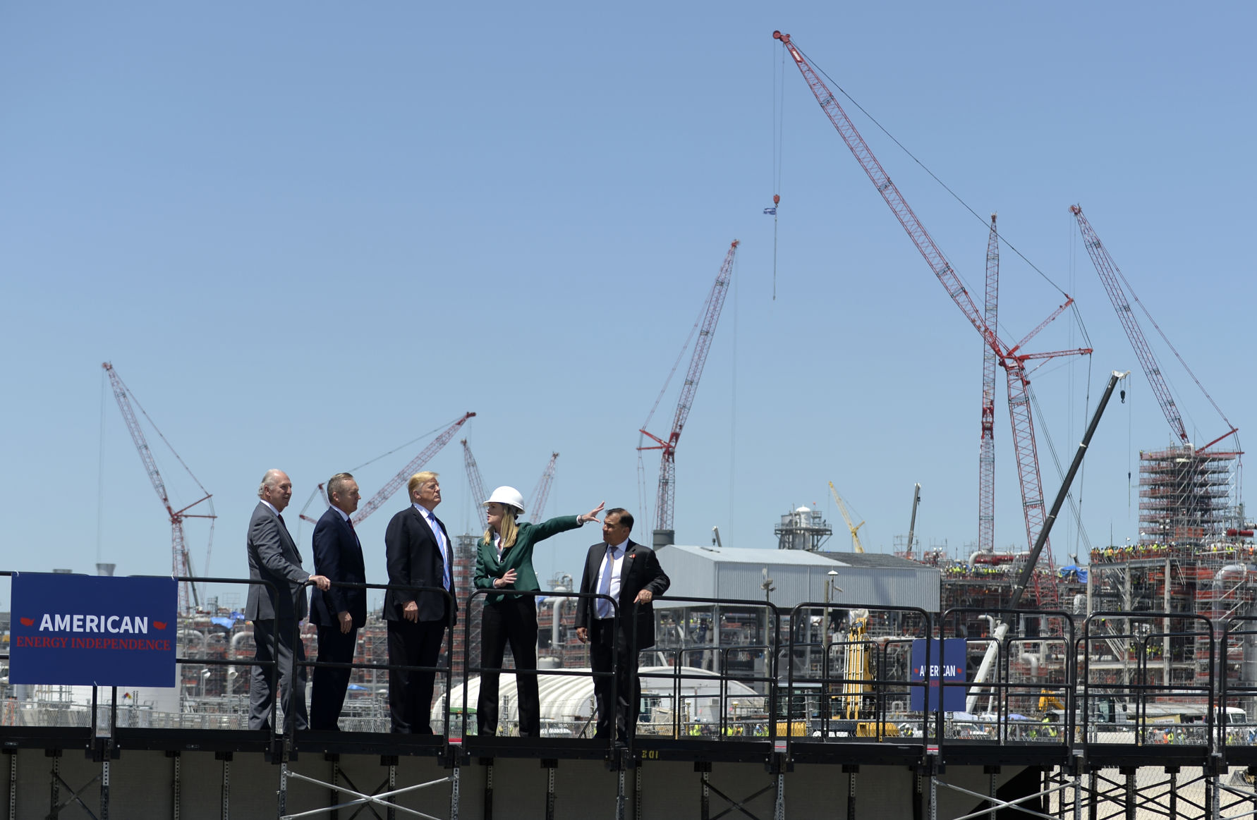 ACA.trumpvisit013.051519.jpg